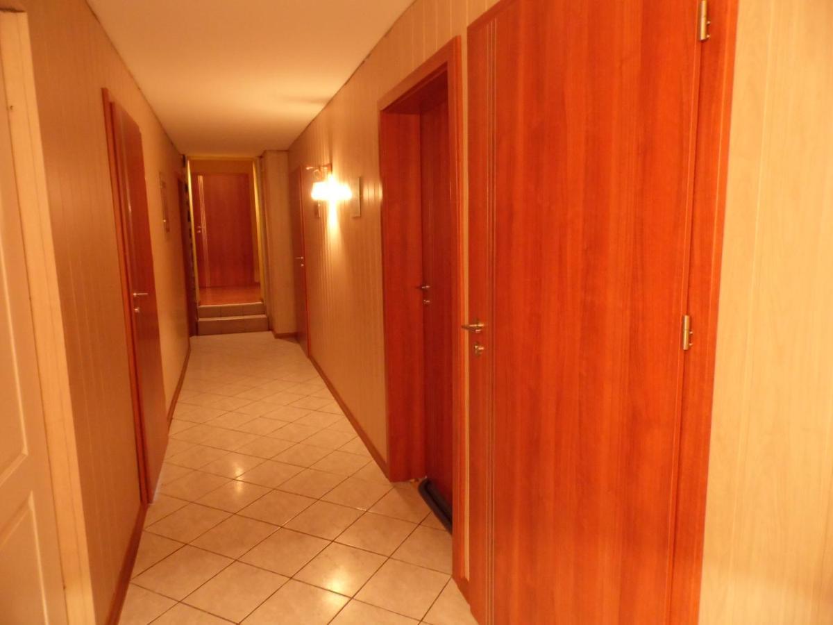 スタラホビツェ Stajnia Pod Debem Bed & Breakfast エクステリア 写真