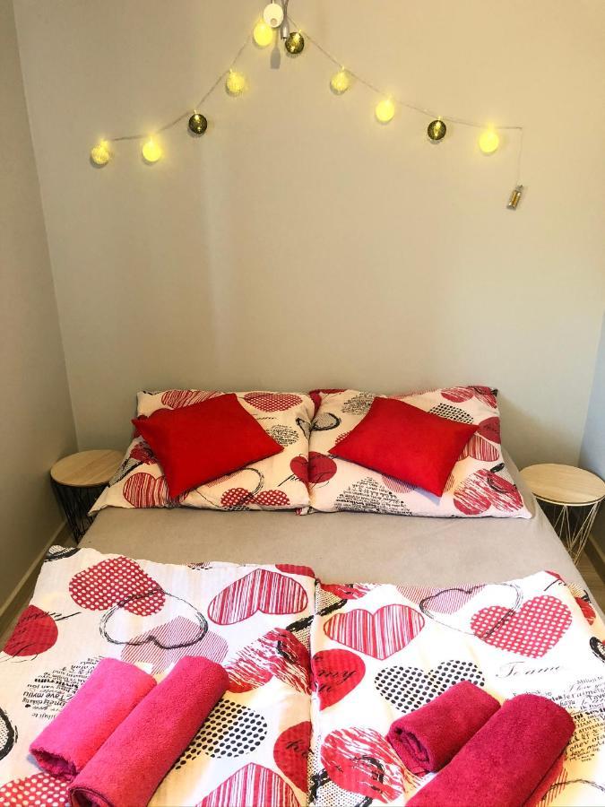 スタラホビツェ Stajnia Pod Debem Bed & Breakfast エクステリア 写真