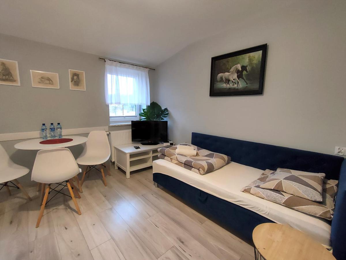 スタラホビツェ Stajnia Pod Debem Bed & Breakfast エクステリア 写真